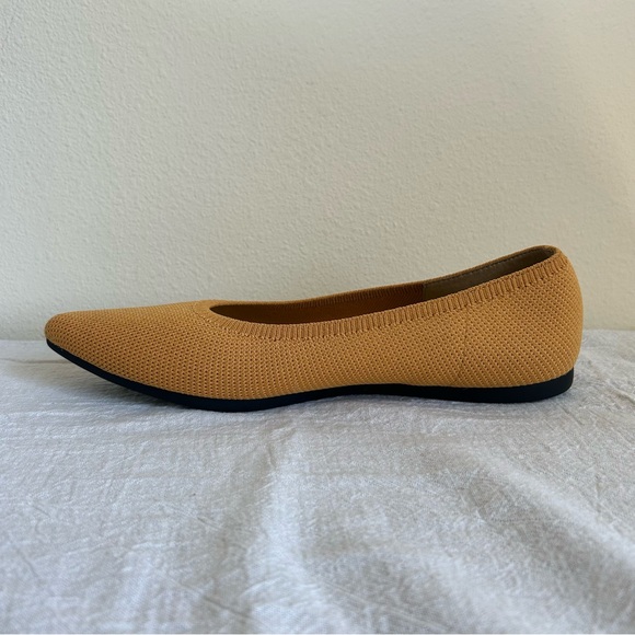 VIVAIA Pointed-Toe Yellow Gold Ballet Flats Aria Size 39 8 Comfortable Office - Picture 9 of 9